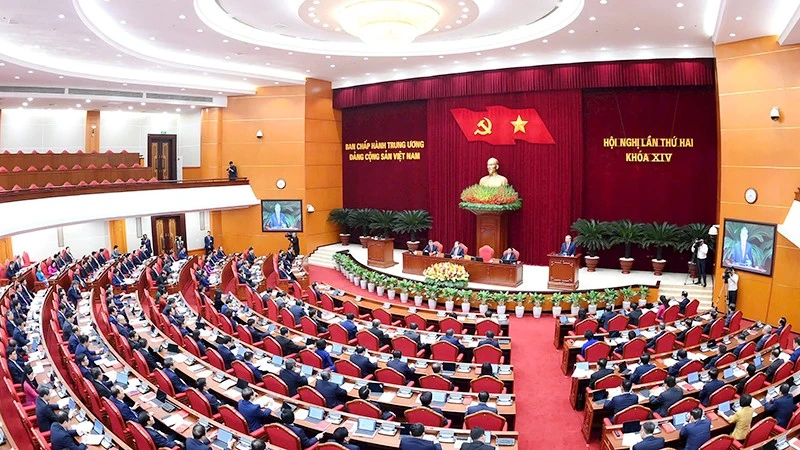 Tự chủ chiến lược, nghĩ và làm