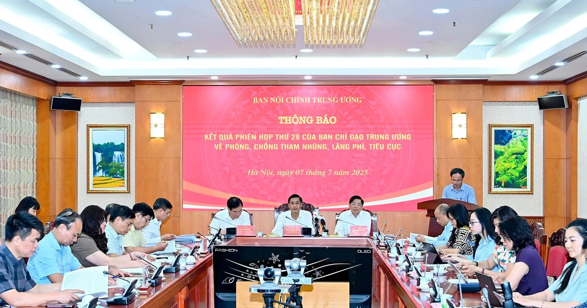 Ban Nội chính Trung ương cung cấp thông tin một số vụ án, vụ việc thuộc diện Ban Chỉ đạo Trung ương về phòng, chống tham nhũng, lãng phí, tiêu cực theo dõi, chỉ đạo. Ảnh Đăng Khoa