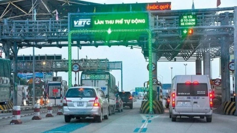 Đề nghị miễn phí đường bộ cho các phương tiện vận chuyển hàng cứu trợ