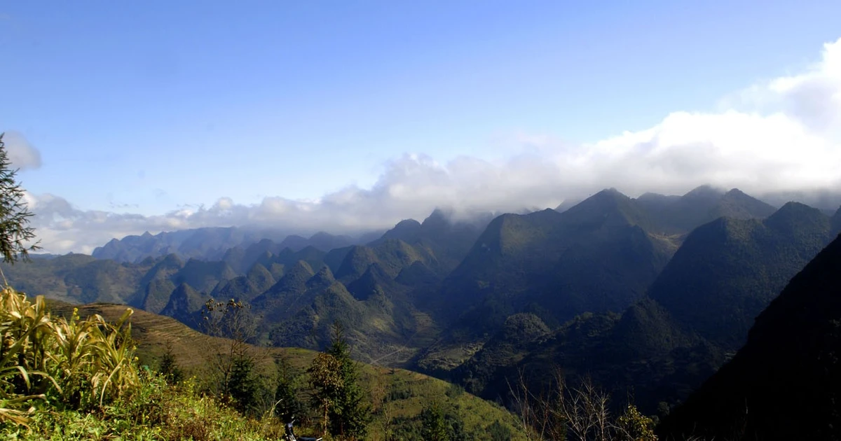 Cao nguyên đá Đồng Văn đón nhận danh hiệu 'Điểm đến văn hóa hàng đầu thế giới năm 2025'