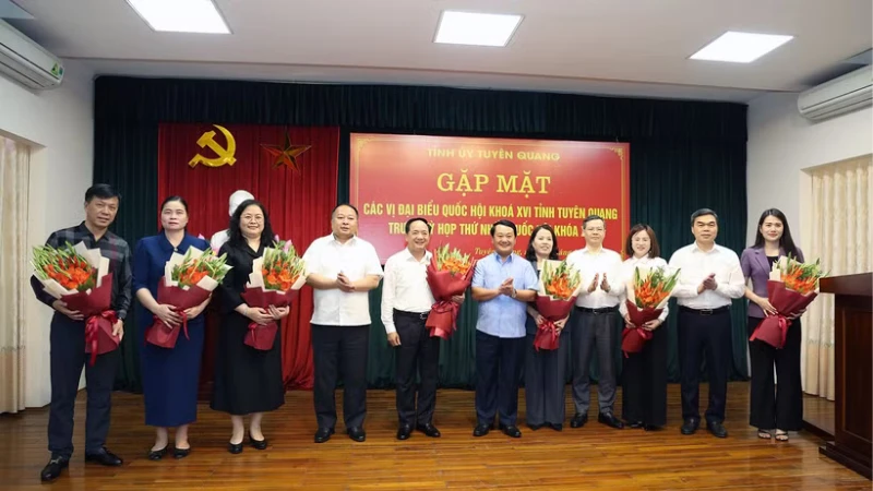 Gặp mặt đại biểu Quốc hội tỉnh Tuyên Quang trước Kỳ họp thứ nhất, Quốc hội khóa XVI