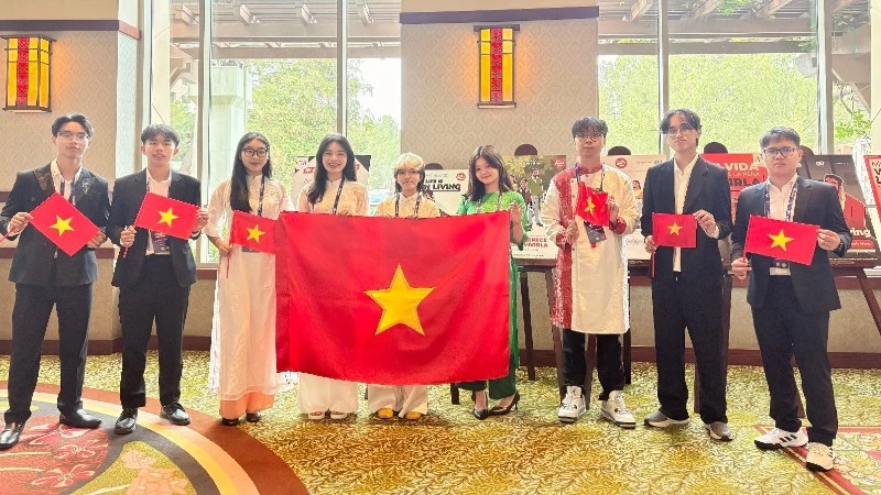 Đội tuyển Việt Nam giành huy chương vàng tin học văn phòng thế giới