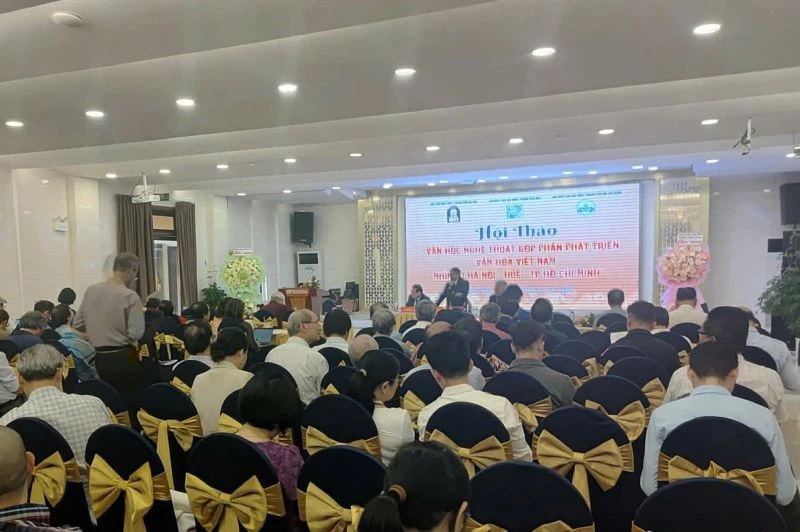 Văn học nghệ thuật góp phần phát triển văn hóa Việt Nam