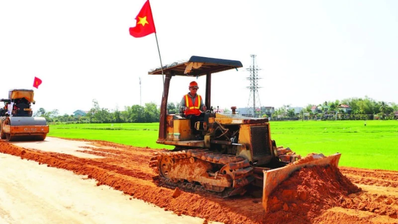 Tập trung hoàn thành các công trình giao thông trọng điểm