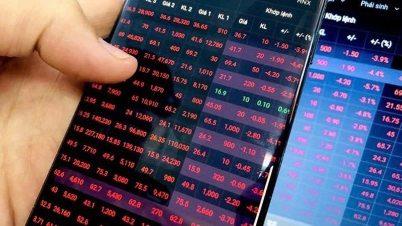Chứng khoán ngày 20/5: Khối ngoại đảo chiều mua ròng, cổ phiếu công nghệ và dầu khí nâng đỡ thị trường