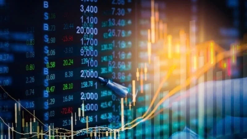 Nhóm bất động sản dẫn dắt, VN-Index vượt mốc 1.900 điểm