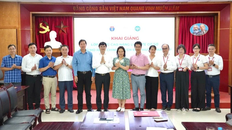 Đào tạo "Nâng cao năng lực y tế cơ sở theo mô hình chính quyền 2 cấp" tại Hà Nội