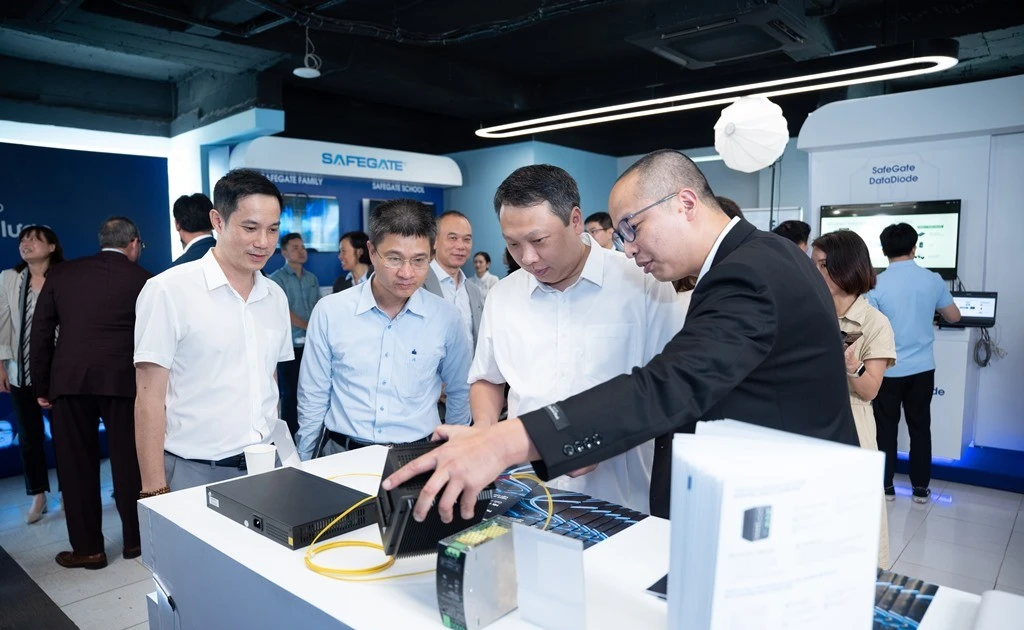 Ra mắt bộ giải pháp an ninh mạng chiến lược "make in Vietnam