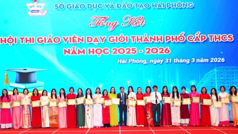 Hải Phòng: Công nhận 1.077 giáo viên dạy giỏi thành phố cấp trung học cơ sở