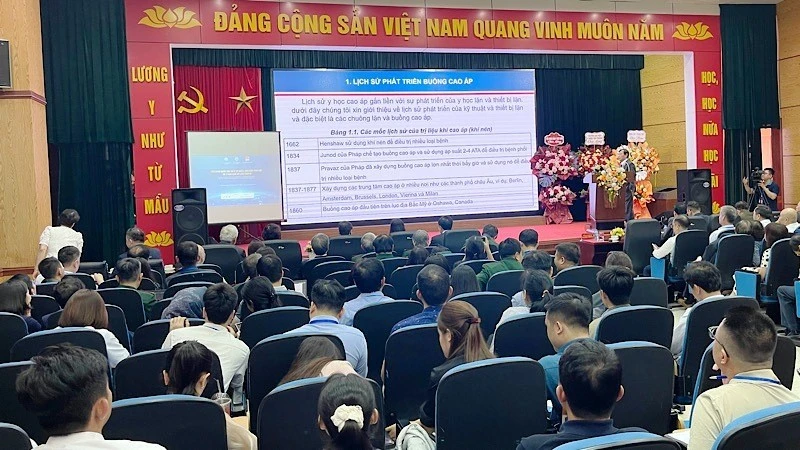 Thúc đẩy sự phát triển của ngành y tế biển, đảo và y học cao áp