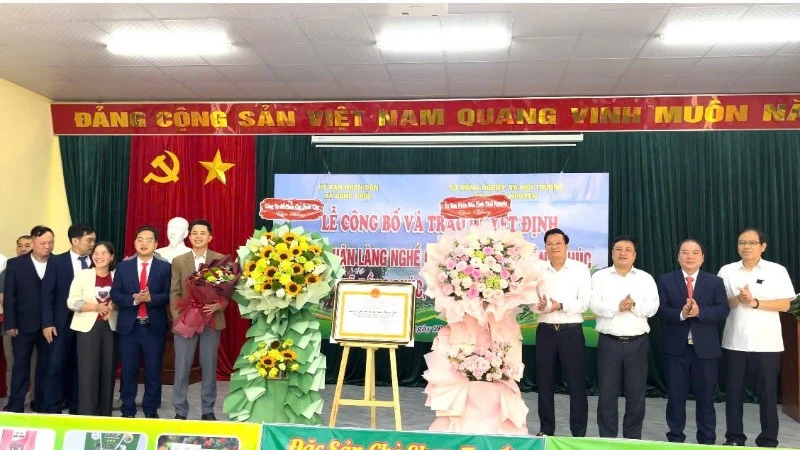 Công nhận làng nghề chè Shan tuyết ở Thái Nguyên