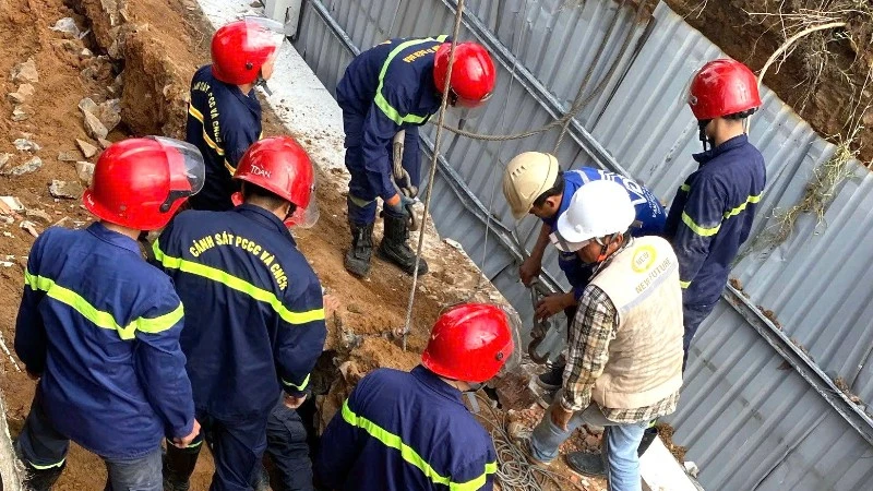 Đồng Nai điều tra vụ sập tường công trình khiến 1 người tử vong