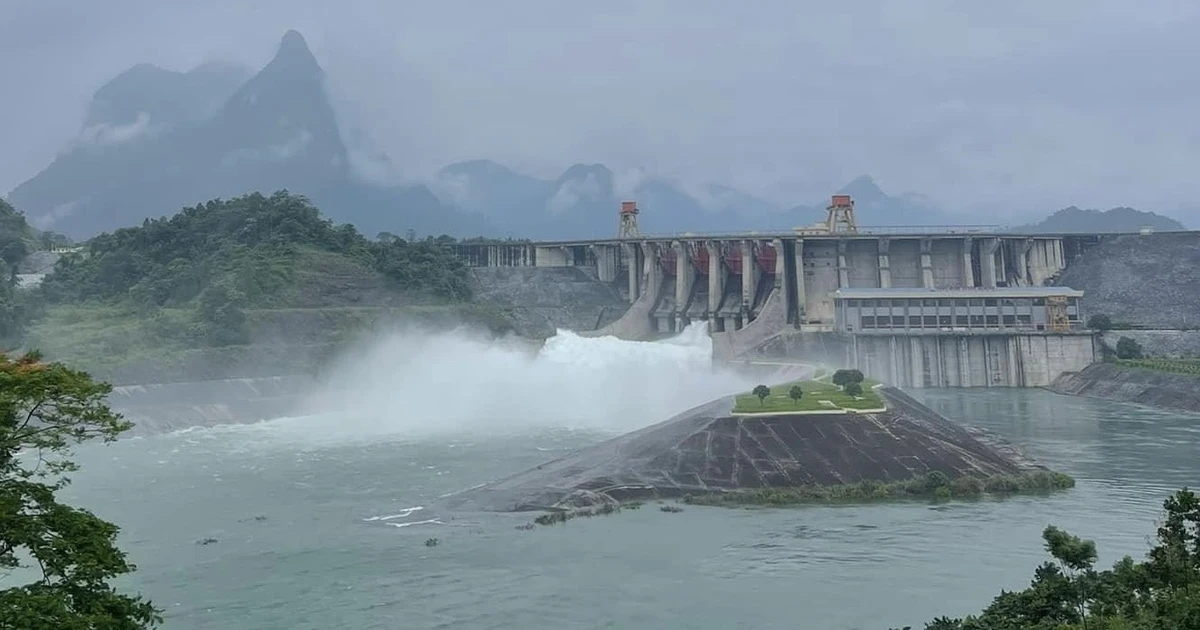 Phú Thọ yêu cầu các địa phương bảo đảm an toàn khi hồ thủy điện Tuyên Quang  xả lũ | Báo Nhân Dân điện tử