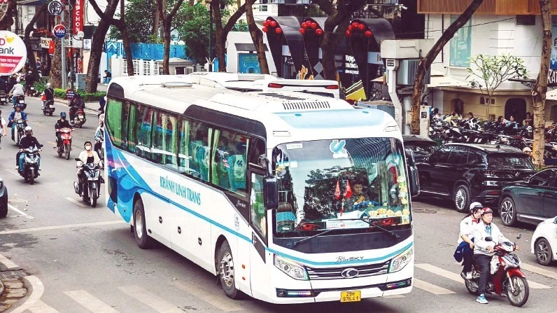 Gỡ khó cho phương tiện phục vụ du lịch tại “vùng lõi” Hà Nội