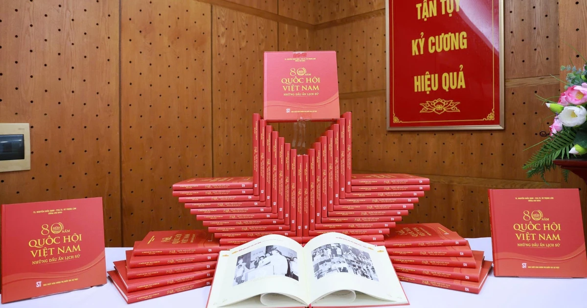 Презентация книги «80 лет Национальному собранию Вьетнама – исторические вехи»