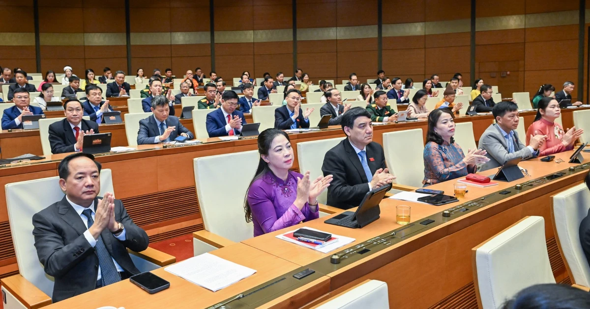 Quốc hội bỏ ngưỡng chịu thuế 500 triệu đồng với hộ kinh doanh