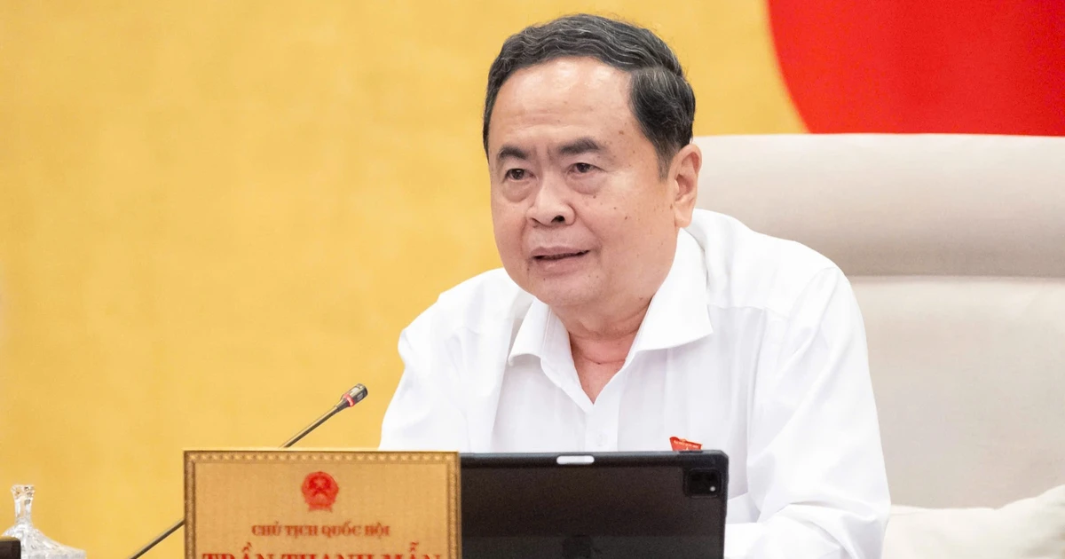 Kiên định nguyên tắc tăng trưởng thực chất, giữ vững ổn định vĩ mô