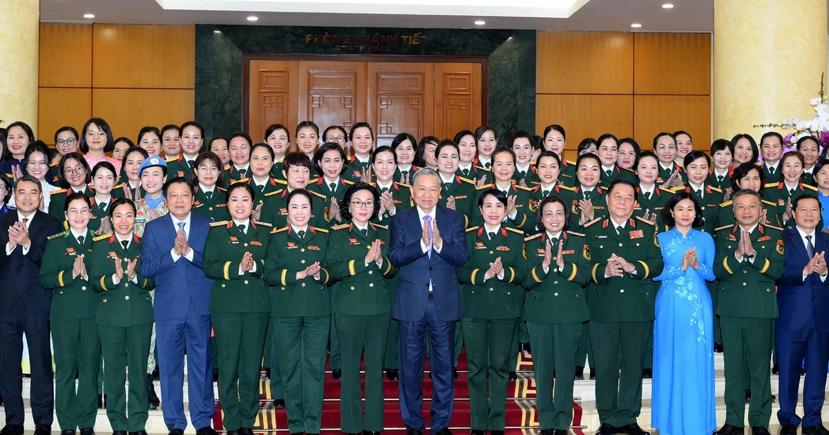 [Foto] Líder partidista se reúne con delegadas de la VIII Asamblea de Mujeres en el Ejército