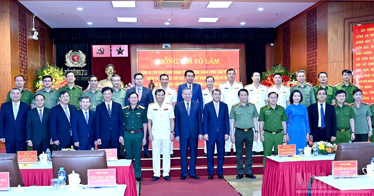 [Foto] Máximo líder partidista de Vietnam se reúne con Departamento de Policía Criminal 