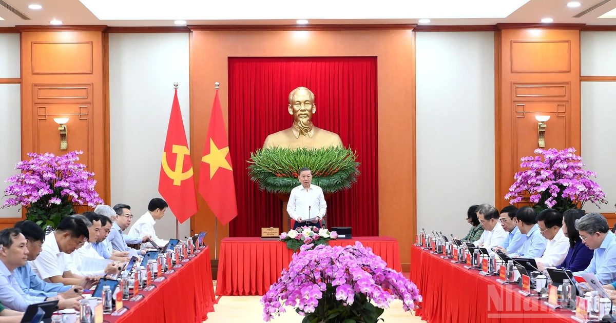 [Ảnh] Phiên họp thứ nhất Ban Chỉ đạo Trung ương về tổng kết thực tiễn và nghiên cứu sửa đổi, bổ sung Điều lệ Đảng