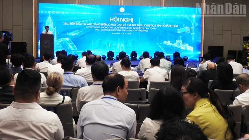 Khánh Hòa xúc tiến đầu tư phát triển cảng biển, cảng cạn và trung tâm logistics