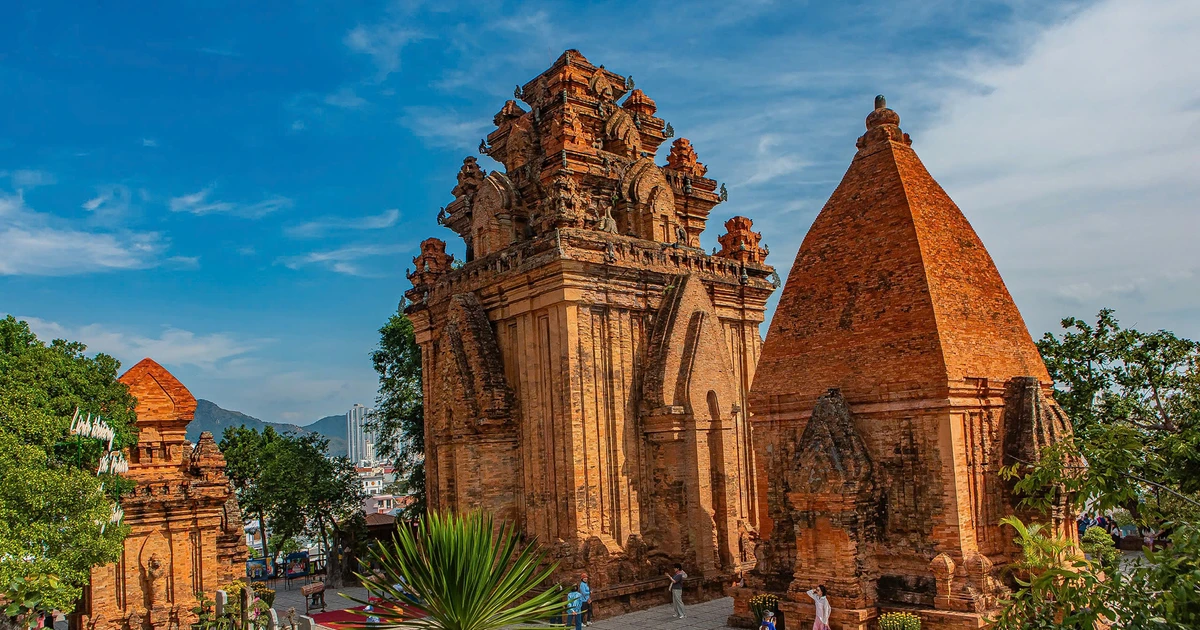 Tháp Bà Ponagar - Di sản ngàn năm được vinh danh di tích quốc gia đặc biệt | Báo Nhân Dân điện tử