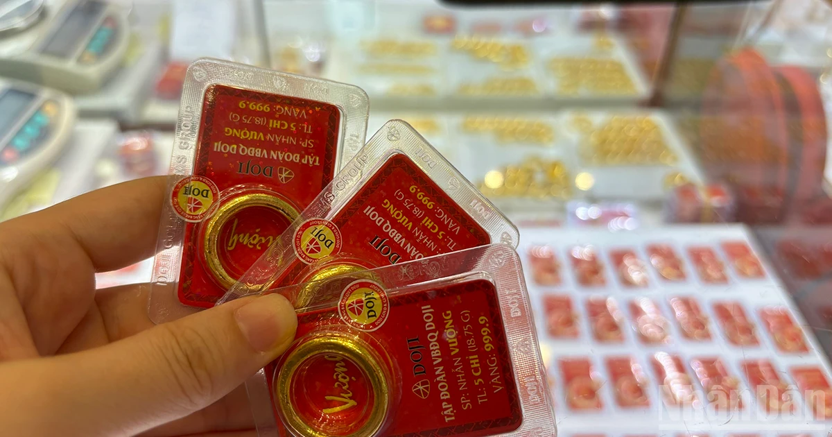 Giá vàng ngày 11/5: Vàng nhẫn, vàng miếng quay đầu giảm mạnh