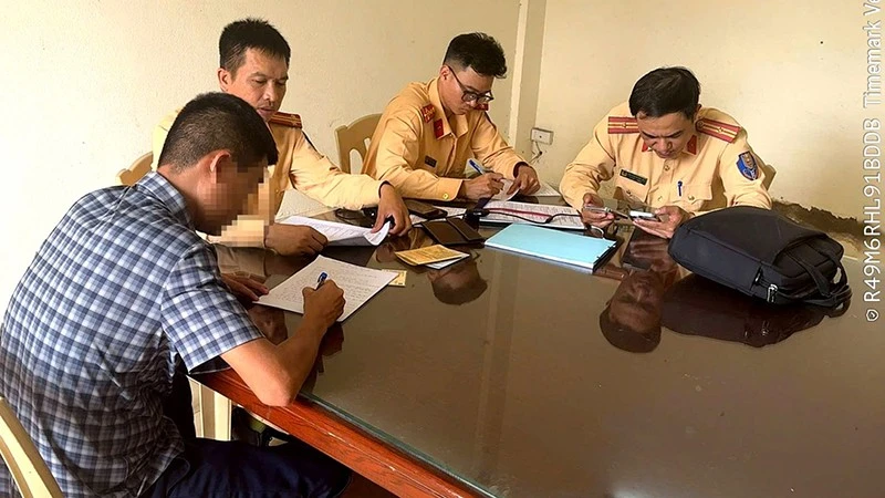 Thanh Hóa: Xử lý nghiêm chủ sở hữu và người điều khiển xe ô-tô có hành vi vi phạm