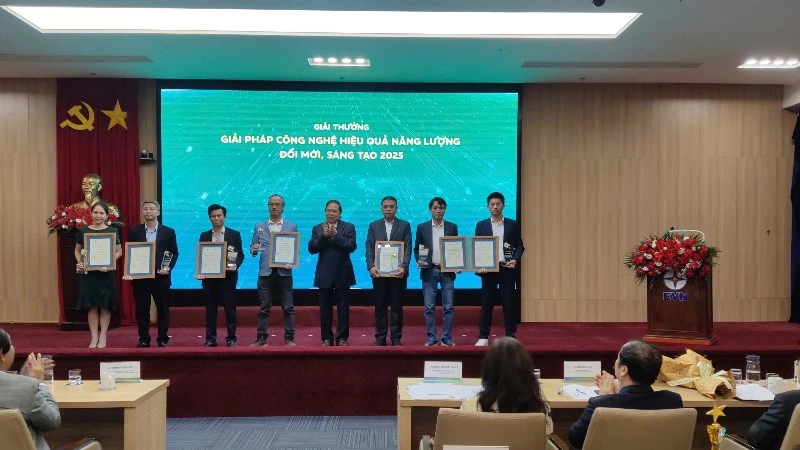 Trao giải các Giải thưởng hiệu quả năng lượng năm 2025