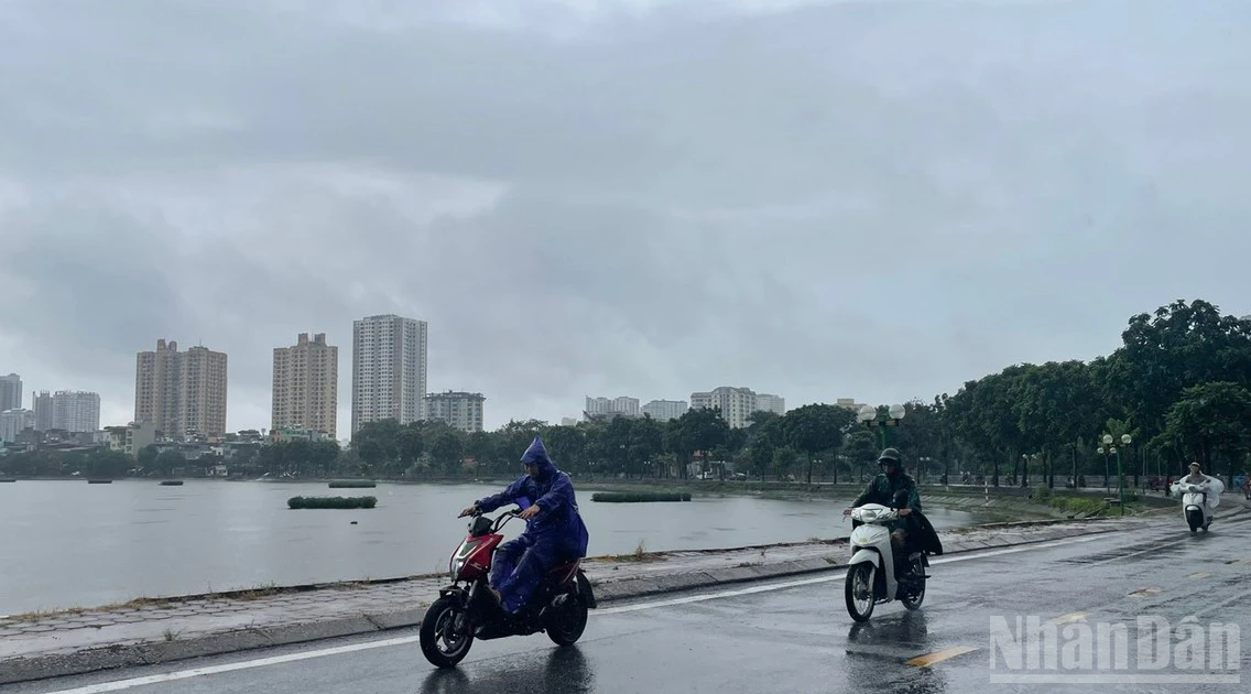 Thời tiết ngày 6/8: Nhiều nơi trên cả nước có mưa rào và dông; tin cuối cùng về cơn bão số 3