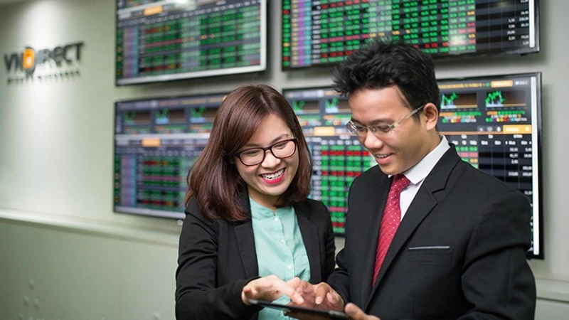 Chứng khoán ngày 6/5: Dòng tiền chảy mạnh vào thị trường, VN-Index tiến sát mốc 1.900 điểm