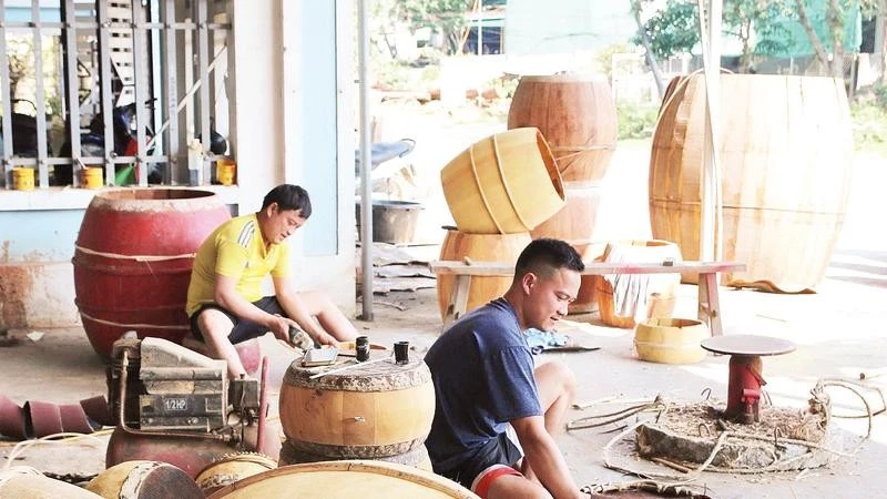 Giữ nhịp trống giữa làng quê xứ Nghệ