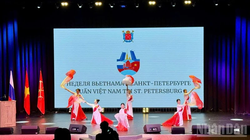 Cảm nhận Việt Nam bằng trái tim