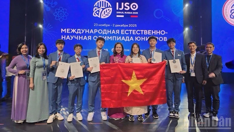 Học sinh Việt Nam đoạt giải cao tại Kỳ thi Olympic Khoa học trẻ quốc tế ở Liên bang Nga