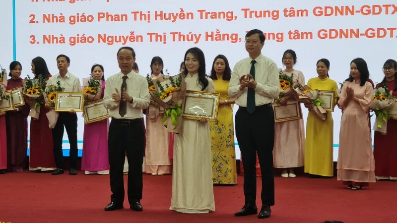 Hơn 600 học viên Giáo dục thường xuyên Hà Nội đạt giải cấp thành phố