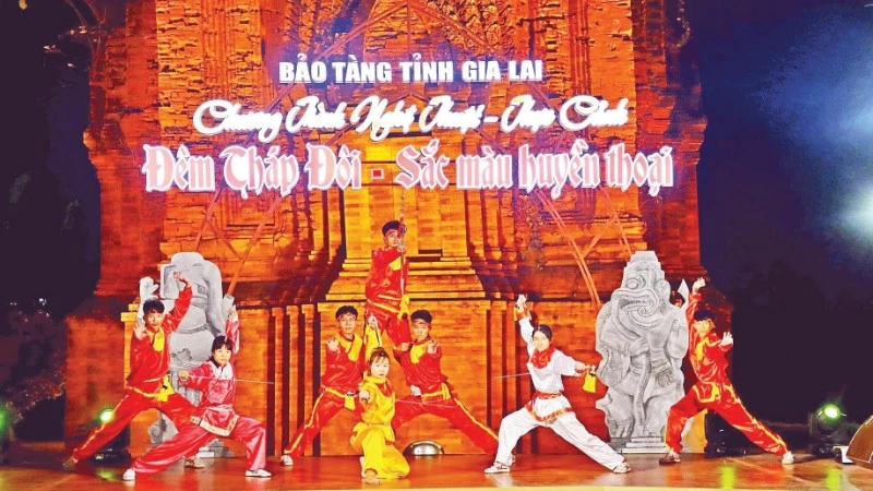 Thắp sáng kinh tế đêm, gìn giữ hồn di sản văn hóa dân tộc