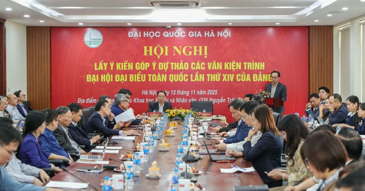 An overview of the conference to collect feedback on the draft documents to be submitted to the 14th National Congress of the Party.