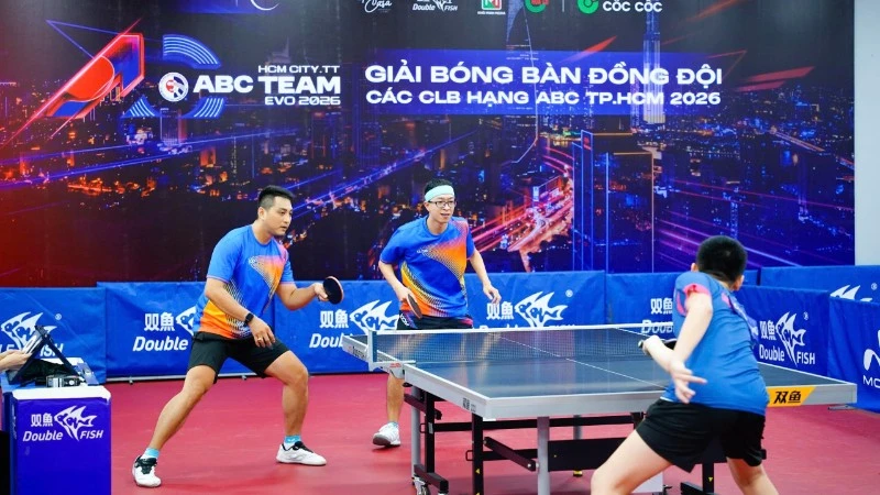 Sôi động ngày thi đấu đầu tiên Giải bóng bàn đồng đội các câu lạc bộ TP Hồ Chí Minh năm 2026