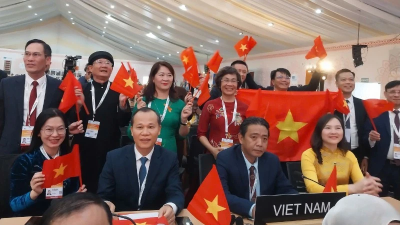 On behalf of Viet Nam and the practitioner community of the Dong Ho folk painting craft, Hoang Dao Cuong, Deputy Minister of Culture, Sports and Tourism and Vice Chairman of the Viet Nam National UNESCO Commission, together with Mai Son, Permanent Vice Chairman of the Bac Ninh Provincial People’s Committee, delivered response remarks and affirmed their commitment to implementing safeguarding measures and promoting the heritage’s values following its inscription.