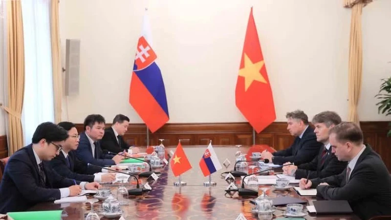 Thúc đẩy quan hệ hữu nghị truyền thống và hợp tác hiệu quả Việt Nam-Slovakia