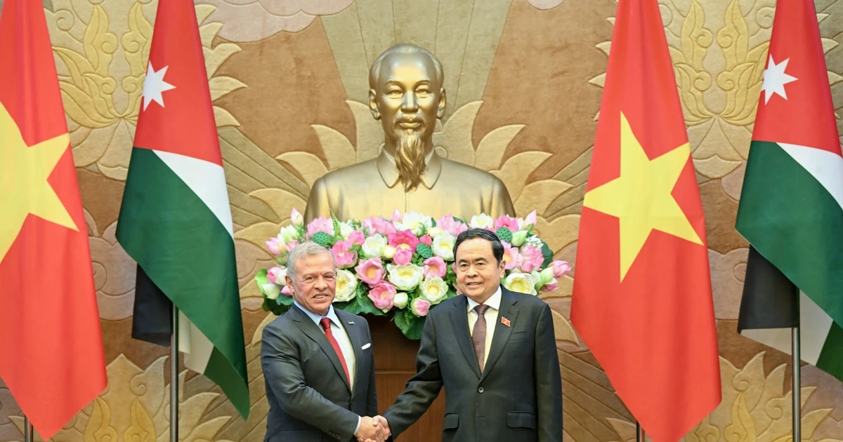 [Foto] Presidente de Asamblea Nacional de Vietnam recibe al rey de Jordania