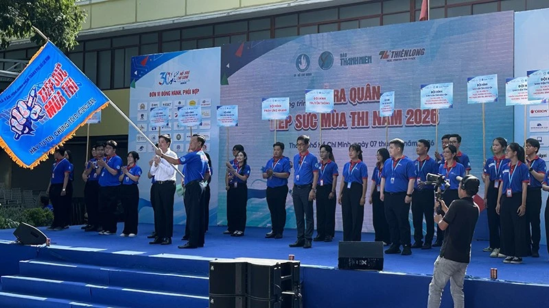 Thành phố Hồ Chí Minh ra quân Chương trình “Tiếp sức mùa thi” năm 2026