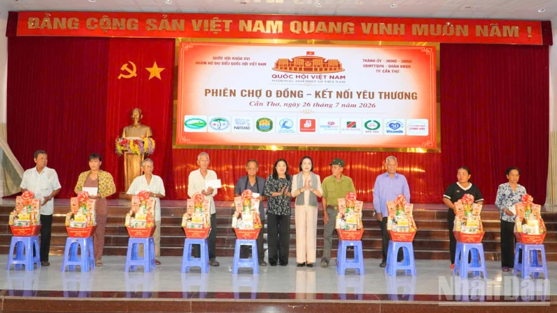 https://cdn.nhandan.vn/images/22f099ca8bc7ae81aa2a8d3416a84bf88371995488426bacc56729f193b4634240a9c884f3fda79f757626b9b3fec4d657afc4ae9535a0bd1dabb1f27733f67ac2bab59d30e7ac431a3e9bf7eecccf5d/ndo_br_thiet-ke-chua-co-ten.png.webp
