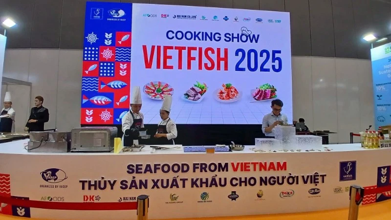 Programme introduces exported seafood products to Vietnamese consumers at Vietfish 2025. (Photo: THANH YEN)