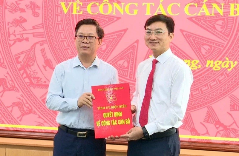 Điện Biên công bố quyết định điều động, bổ nhiệm cán bộ