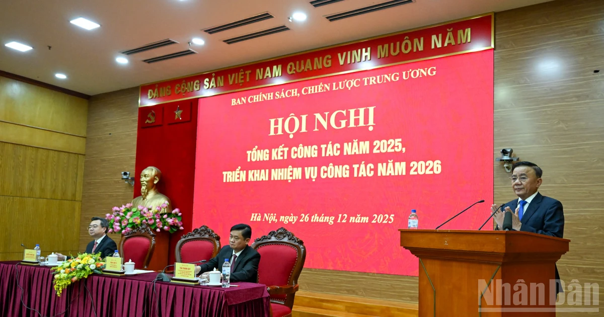 [Foto] Dirigente partidista asiste a conferencia de balance de la Comisión de Política y Estrategia del Comité Central del Partido 