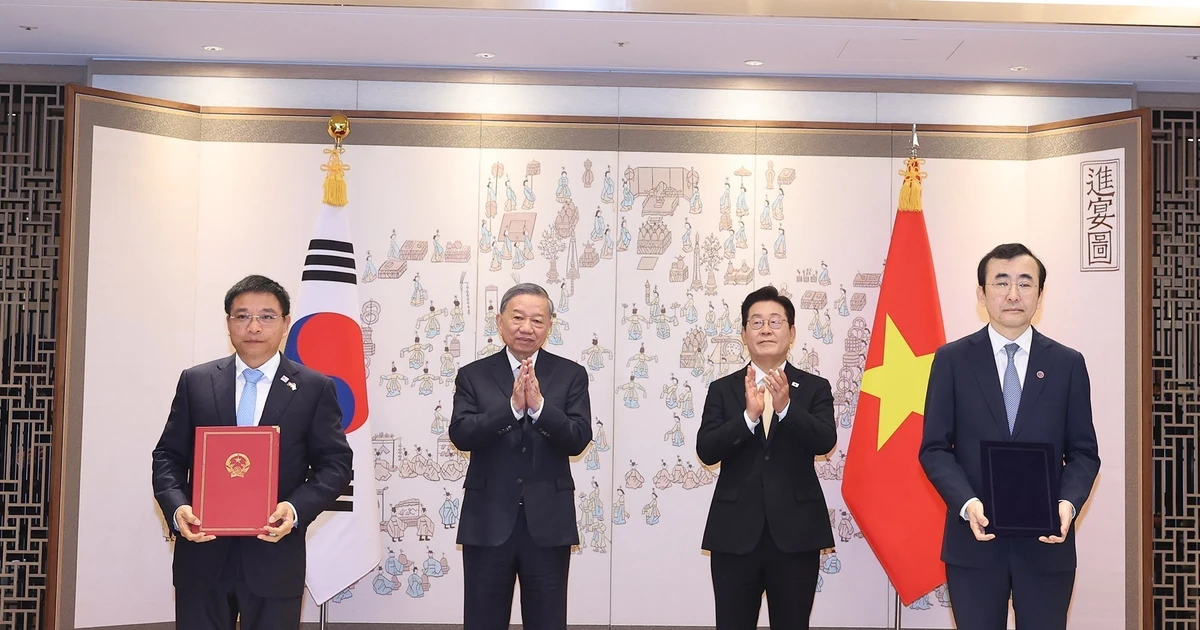 [Foto] Máximo líder partidista de Vietnam y presidente surcoreano presencian firma de acuerdos de cooperación bilateral