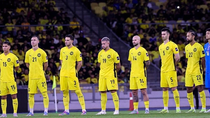 Tạm ho&atilde;n &aacute;n phạt, 7 cầu thủ nhập tịch Malaysia được thi đấu trở lại | B&aacute;o  Nh&acirc;n D&acirc;n điện tử