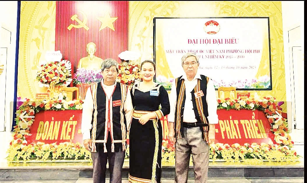 Những người tiên phong nơi thôn, bản