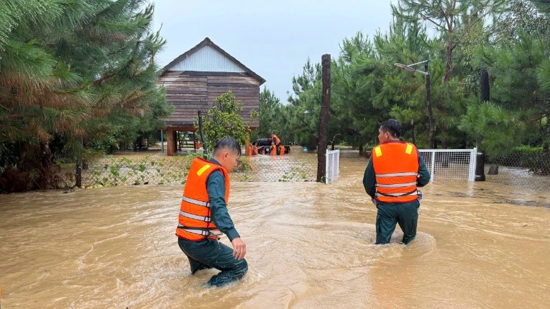 Lâm Đồng: Mưa kéo dài khiến khu vực Bảo Lộc ngập sâu